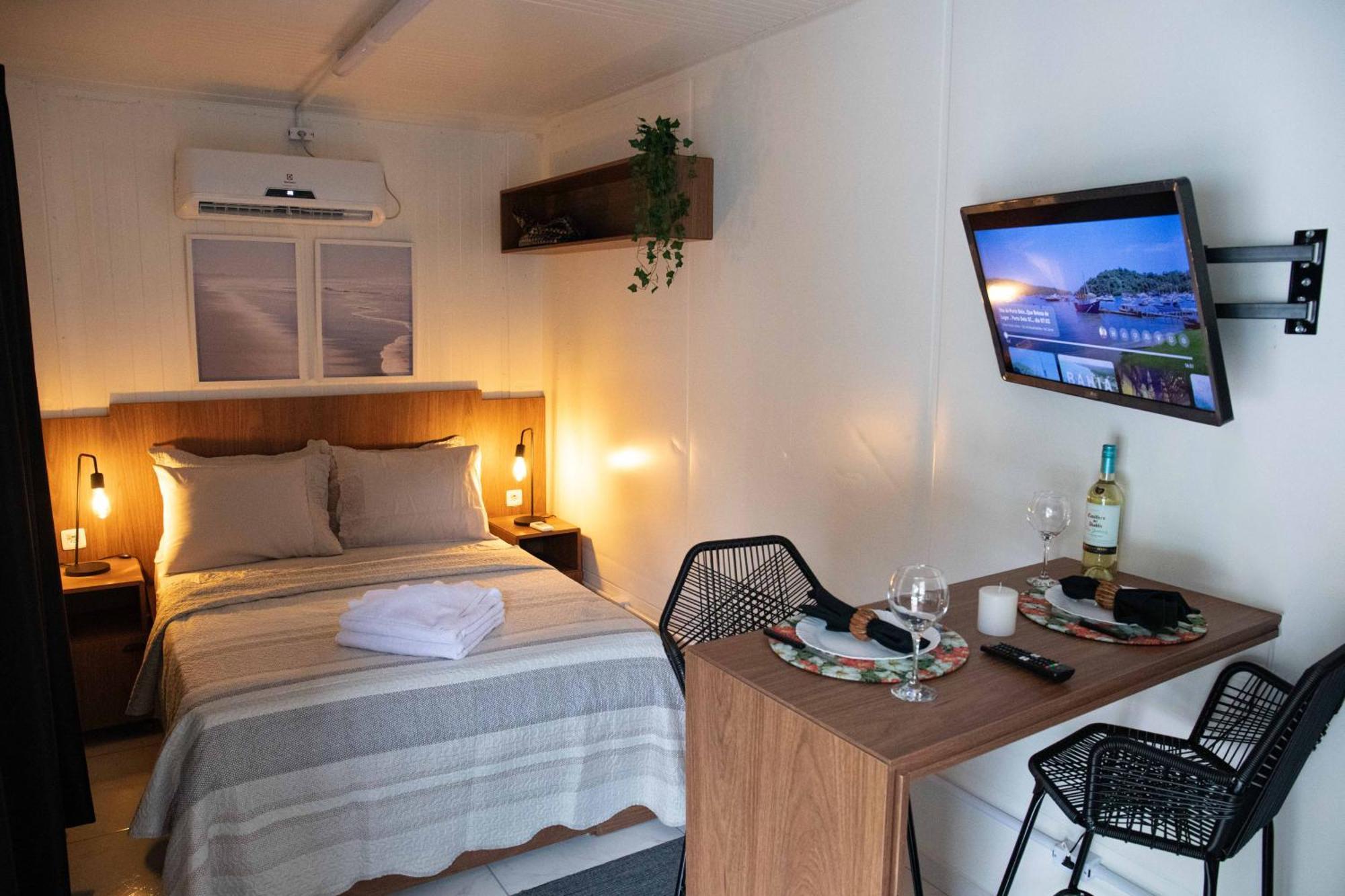 Container Guest house *
